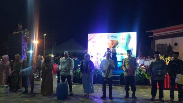 lomba bagarak sahur balangan